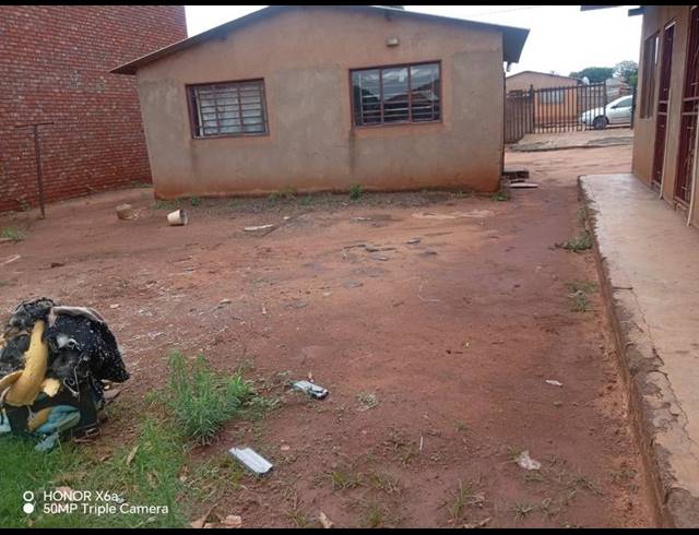 2 BEDROOM HOUSE FOR SALE IN SOSHANGUVE SOUTH